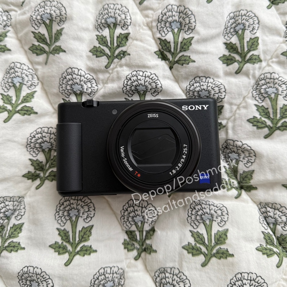 SOLD Sony ZV-1 Black Digital Camera